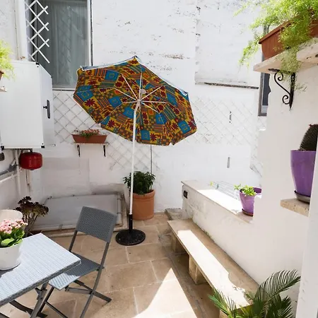 In Palazzo Storico