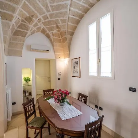 דירה In Palazzo Storico לצ'ה